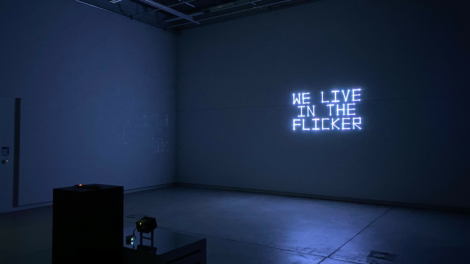 «Abgott» – a playable installation for a laser projector.