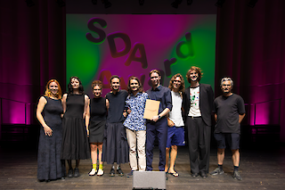 Nominierte und Preisträger:innen «SDA Bachelor Award». Diplomfeier Design 2025. © ZHdK.
